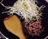 もやしとひき肉のあんかけオムレツ作り方2写真