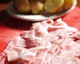 安い！じゃがいも＊豚バラの簡単煮込み作り方1写真