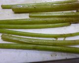 ふきと干しシイタケと鶏肉の炒め煮作り方1写真