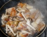 簡単♪鶏肉とキノコの塩レモンバター炒め☆作り方5写真