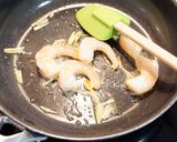 ランチに☆海老ニラ焼きそば作り方2写真