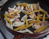 ローズポーク干し芋蓮根の塩焼きそば作り方3写真