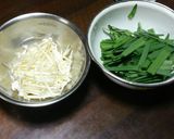 冷蔵庫の余りで！ツナニラえのき炒め作り方1写真