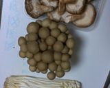 キノコ類と鶏の簡単ソテー作り方1写真