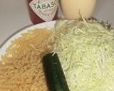 マカロニ入りコールスロー辛口炒め作り方1写真