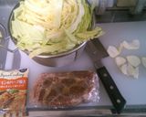 豚ブロックのキャベツハーブ蒸し作り方1写真