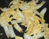 白菜と卵のソース焼きそば作り方3写真
