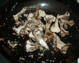 舞茸とレタスのオイスターソース炒め作り方3写真
