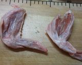 セロリ＆手羽先＆にんにくのシンプルスープ作り方1写真