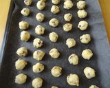 白と黒のチョコ入りスノーボールクッキー作り方5写真