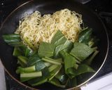 小松菜とささみで！　ナムル風塩焼きそば♡作り方4写真