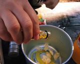 【山ごはん】寒い日に。にんにくのスープ。作り方2写真