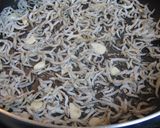 しらすと水菜の塩焼きそば作り方1写真