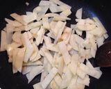 豚肉とじゃがいもの塩麹炒め作り方5写真