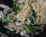 小松菜とささみで！　ナムル風塩焼きそば♡作り方5写真