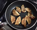 余ったカレーde餃子♫作り方3写真