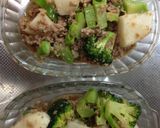 カブとブロッコリーの肉味噌チーズ焼き作り方7写真