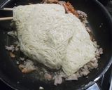 宇都宮風?豚キムチ餃子ソース焼きそば♥作り方5写真