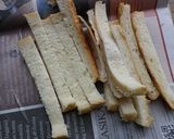パンの耳で♪ガーリックトースト作り方1写真