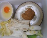 鮭と白菜と卵入り味噌煮込みうどん作り方5写真
