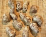 里芋と豚バラの煮っころがし作り方1写真