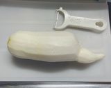 大根と焼き豆腐(厚揚げ)の煮物作り方1写真