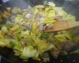 簡単！キャベツと豚ミンチ肉の重ね蒸し焼き作り方3写真