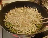 余った餃子の具で・・もやしラーメン作り方4写真