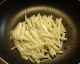イカ塩焼きそば＊ポテト＆温玉のせ作り方4写真