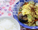 白菜と鯖味噌煮缶の和風炒め　ふわ玉のせ♪作り方5写真