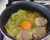プチっと鍋で＊簡単焼売スープ＊作り方3写真