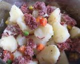 粉ふき芋とコンビーフのホットサラダ作り方4写真