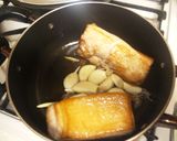 ひげにんにく入り豚角煮作り方1写真