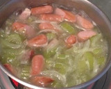 セロリとソーセージ煮込みとマカロニ作り方5写真