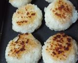 簡単コロコロチーズ入り焼きおにぎり作り方4写真