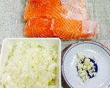 鮭のムニエル☆たっぷりのオニオンソースで作り方1写真