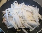 ご飯がすすむ～♫簡単豚バラ大根ニラ炒め作り方4写真