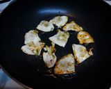 ふたとうり楽しめる餃子キムチスープ作り方2写真