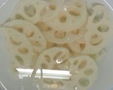 簡単!蓮根とちくわのカレー炒め♪作り方1写真