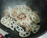 簡単!蓮根とちくわのカレー炒め♪作り方4写真