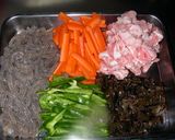 豚肉の五目きんぴら作り方1写真