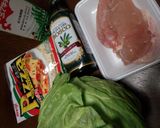 春キャベツと鶏ムネ肉のチーズ蒸し鍋～♪作り方1写真