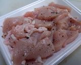 春キャベツと鶏ムネ肉のチーズ蒸し鍋～♪作り方2写真
