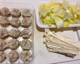 キムチで簡単♪焼売のキムチチゲスープ作り方1写真