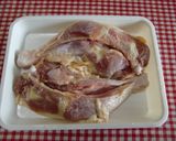 ★鶏骨付きもも肉の甘辛い＊照焼チキン＊♪作り方1写真