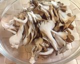 ダイエット☆舞茸の胡麻和え おろしのせ作り方1写真