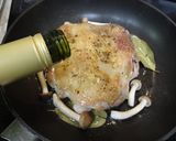 パリっとジューシー♪鶏もも肉の重し焼き作り方8写真