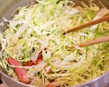 プチッと鍋で♡山盛キャベツ巣ごもりスープ作り方4写真