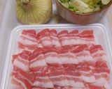 新玉葱と豚ばら肉の味噌炒め作り方1写真