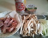 *ツナとベーコンしめじのトマトパスタ*作り方1写真